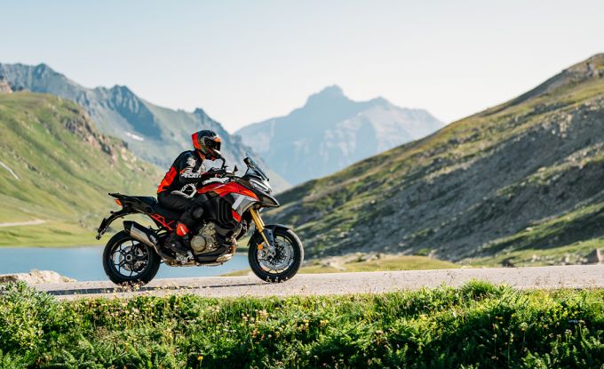 Multistrada V4 PIKES PEAK