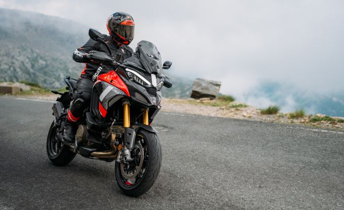 Multistrada V4 PIKES PEAK