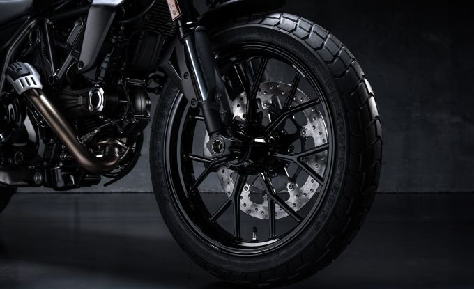 SCRAMBLER ICON DARK